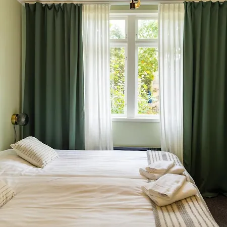 Surfviken Glamping And B&B Stenungsund Exterior photo